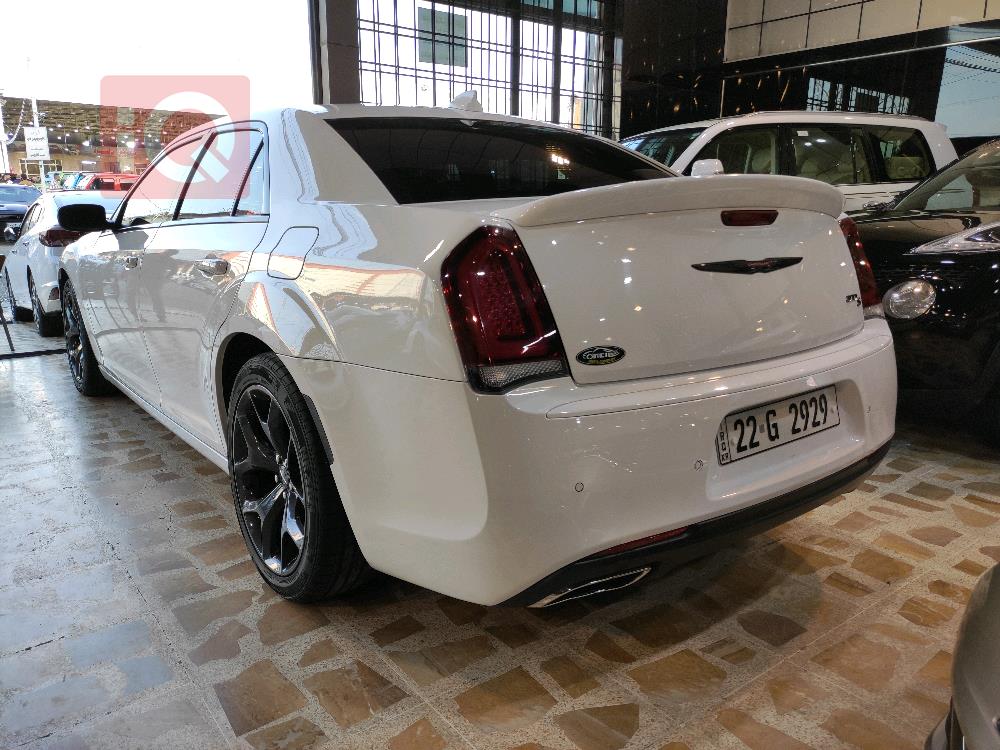 كرايسلر 300